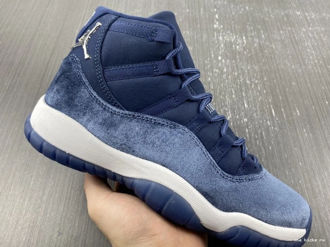 Rep VELVET WMNS AR0715-441 JORDAN MIDNIGHT AIR 11 NAVY 0529